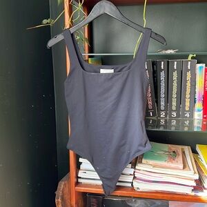 Aritzia Babaton Square Neck Bodysuit